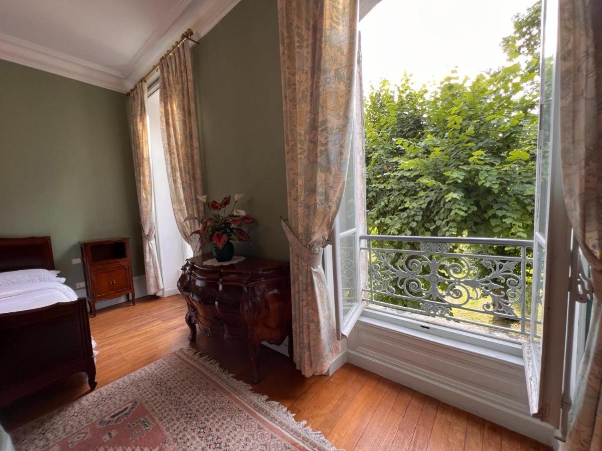 Demeure Des Payratons Bed & Breakfast Saint-Gerand-le-Puy Bagian luar foto