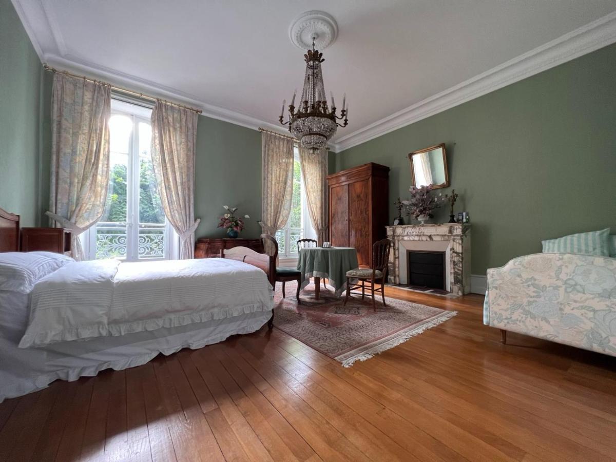 Demeure Des Payratons Bed & Breakfast Saint-Gerand-le-Puy Bagian luar foto